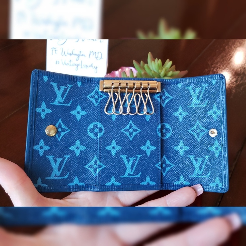 Authentic Louis Vuitton Epi Leatyer Multicles 6